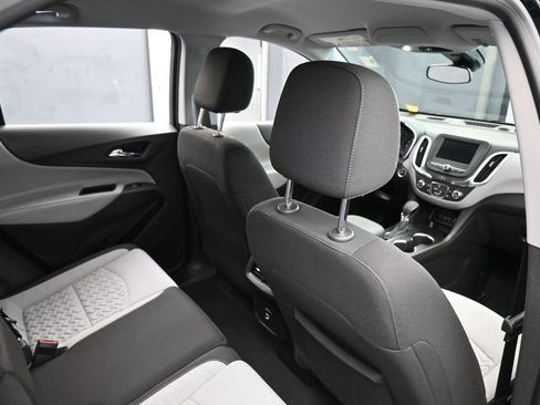 Used 2024 Chevrolet Equinox LS FWD image 39