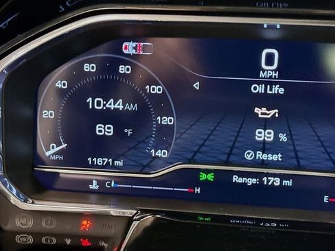 Used 2024 GMC Sierra 1500 SLT w/ SLT Premium Package image 14