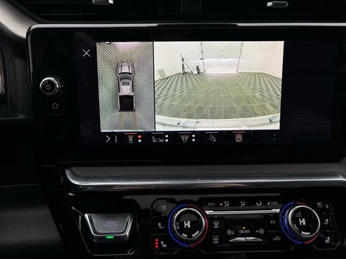 New 2026 GMC Sierra 1500 Denali w/ Denali Reserve Package image 3