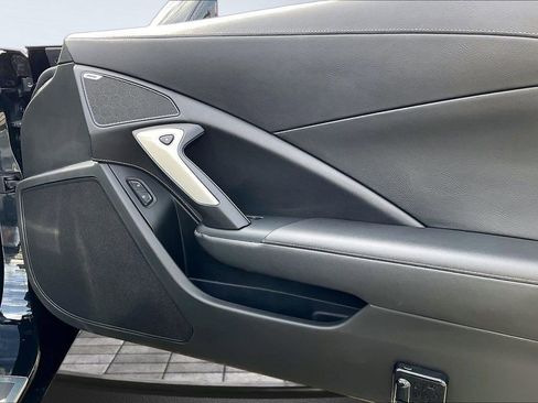 Used 2016 Chevrolet Corvette Stingray Convertible w/ 2LT Preferred Equipment Group RWD image 23