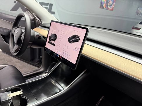 Used 2020 Tesla Model Y Long Range AWD/4WD image 45