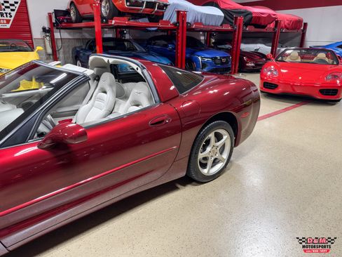 Used 2003 Chevrolet Corvette 50th Anniversary Edition w/ Preferred Equipment Group RWD image 38