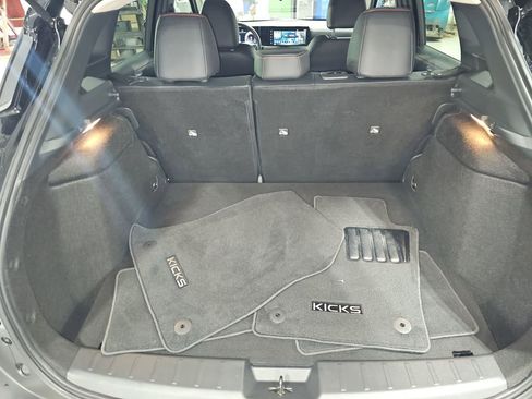 Used 2025 Nissan Kicks SR image 20