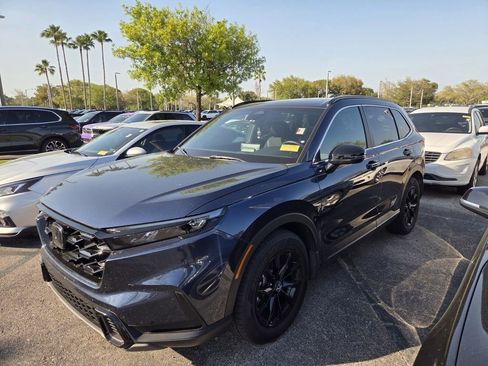 Used 2025 Honda CR-V Sport image 3