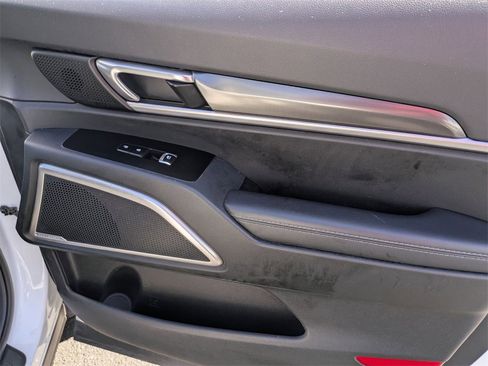 Used 2025 Kia Telluride S image 31