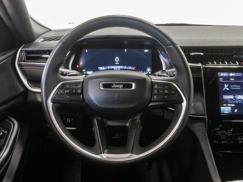 Certified 2023 Jeep Grand Cherokee L Laredo AWD/4WD image 13