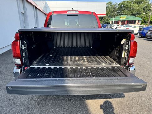 Certified 2023 Toyota Tacoma SR5 w/ SX Package AWD/4WD image 10
