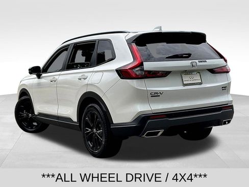Used 2026 Honda CR-V Sport Touring image 4
