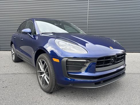 Used 2026 Porsche Macan image 7