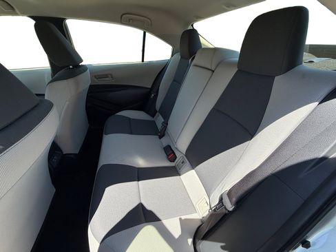 Used 2023 Toyota Corolla LE FWD image 16