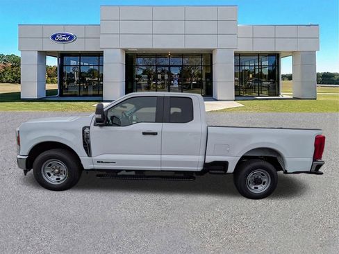 New 2026 Ford F250 XL RWD image 7