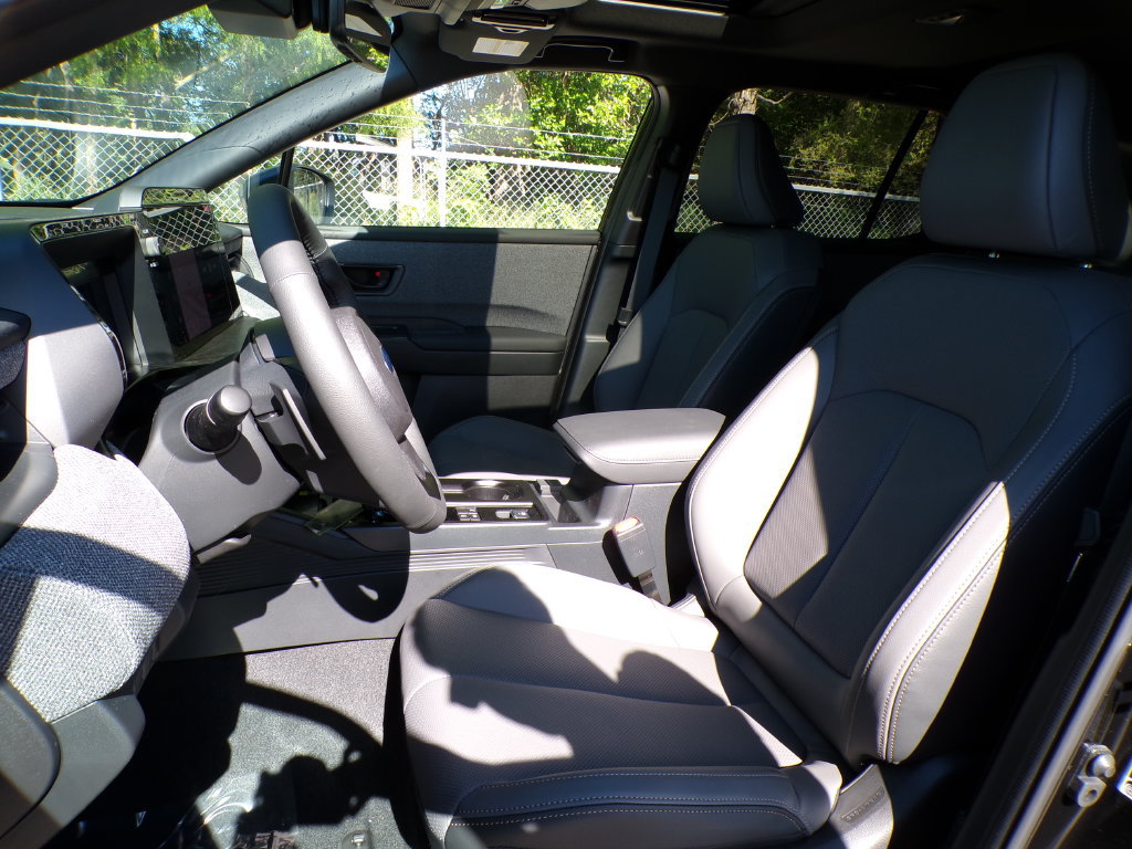 New 2026 Subaru Outback Limited AWD/4WD image 13