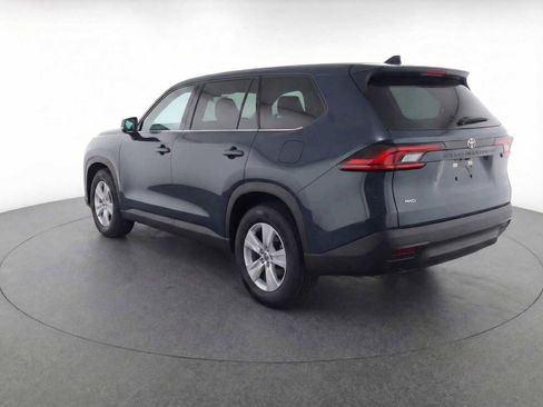 Certified 2026 Toyota Grand Highlander LE image 5