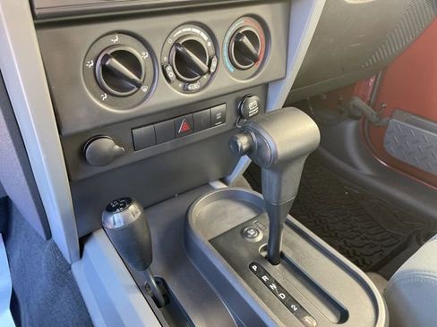 Used 2007 Jeep Wrangler Sahara w/ Dual Top Group image 5