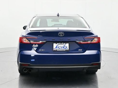 Used 2025 Toyota Camry SE image 7