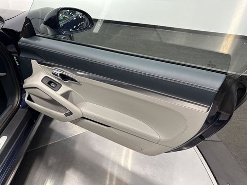 Used 2018 Porsche 911 Carrera RWD image 31