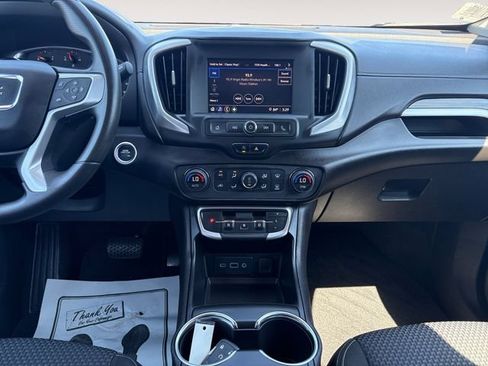 Used 2024 GMC Terrain SLE w/ Driver Convenience Package AWD/4WD image 11