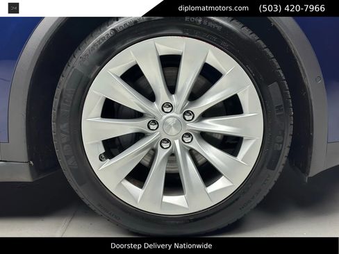 Used 2018 Tesla Model X 100D image 38