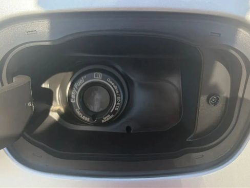 Used 2020 Ford Edge SEL FWD image 31