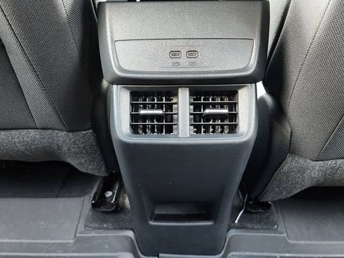Certified 2026 Chevrolet Equinox LT AWD/4WD image 18