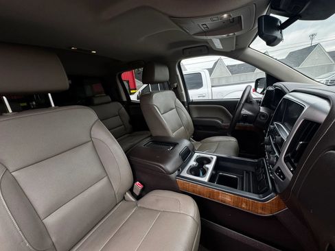 Used 2018 GMC Sierra 1500 SLT AWD/4WD image 8
