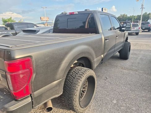 Used 2020 Ford F250 Platinum w/ FX4 Off-Road Package AWD/4WD image 18