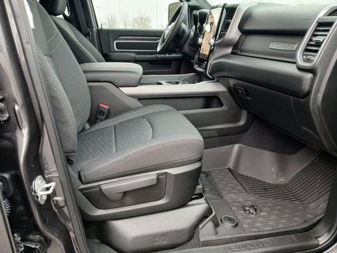 New 2026 RAM 2500 Big Horn AWD/4WD image 33