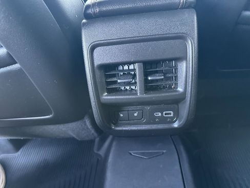 Used 2019 Cadillac XT4 Sport image 13