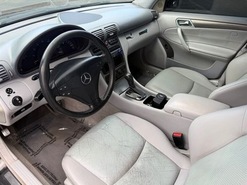 Used 2004 Mercedes-Benz C 230 Sedan image 9