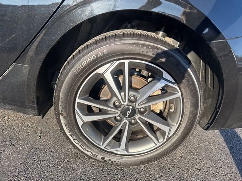 Used 2024 Kia Forte LXS image 28