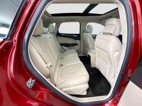 Used 2017 Lincoln MKC Reserve image 21