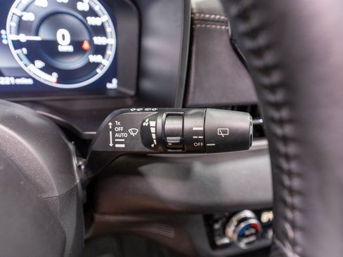 Used 2024 Mitsubishi Outlander SE Black Edition FWD image 26