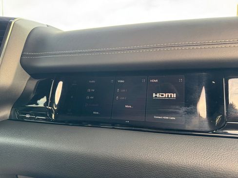 Used 2025 RAM 1500 Laramie w/ Night Edition image 37