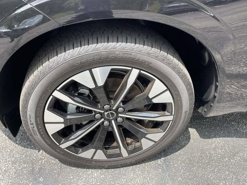 Used 2026 Volvo XC60 B5 Plus w/ Protection Package Premier AWD/4WD image 12