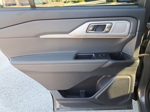 New 2026 Ford Explorer Active image 16