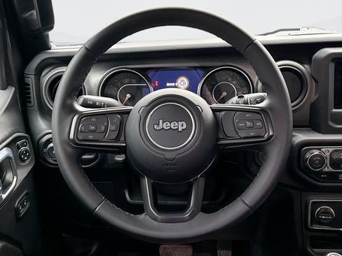 Used 2021 Jeep Wrangler Unlimited Sport image 12