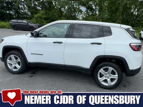 Used 2024 Jeep Compass Sport AWD/4WD image 6