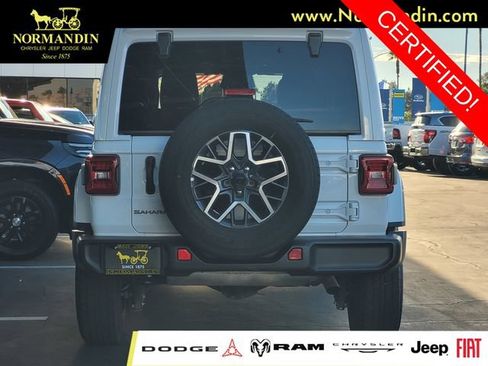Certified 2025 Jeep Wrangler Unlimited Sahara AWD/4WD image 4