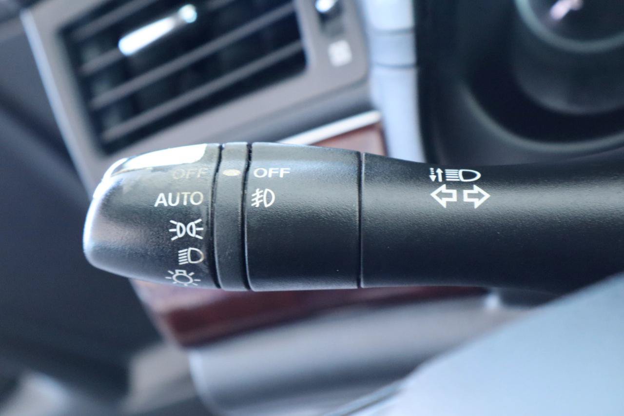 Used 2017 INFINITI Q70 L 3.7 AWD/4WD image 25