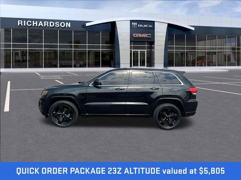 Used 2015 Jeep Grand Cherokee Altitude image 2