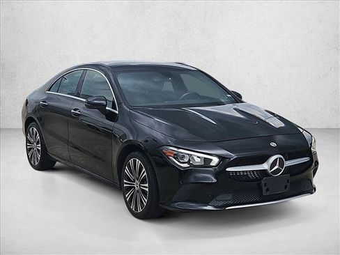 Used 2023 Mercedes-Benz CLA 250 image 3