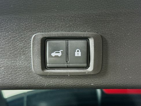 Used 2024 Mitsubishi Outlander SE image 28