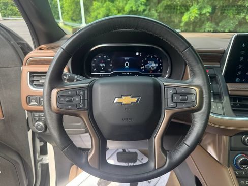 Used 2022 Chevrolet Tahoe High Country w/ LPO, Illumination Package AWD/4WD image 15