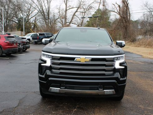 New 2026 Chevrolet Silverado 1500 High Country image 3