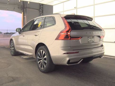 Used 2025 Volvo XC60 B5 Plus image 5