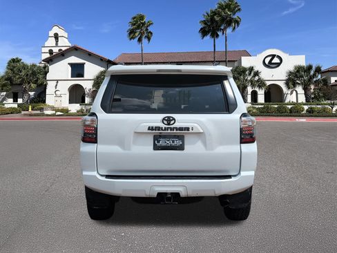 Used 2021 Toyota 4Runner SR5 Premium w/ Moonroof Package RWD image 3