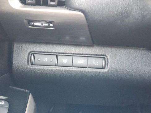 Used 2024 Nissan Pathfinder Platinum w/ Cargo Package image 23