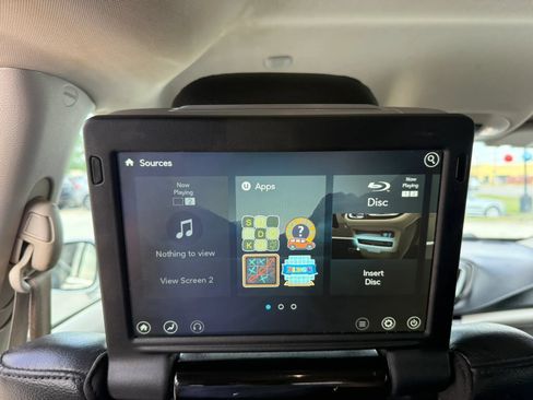 Used 2020 Chrysler Pacifica Touring-L Plus FWD image 24