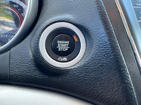 Used 2017 Dodge Journey SE FWD image 17