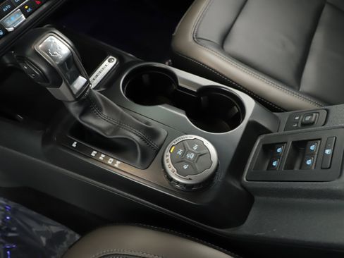 Used 2025 Ford Bronco Outer Banks image 15